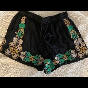 Romeo & Juliet couture short size medium